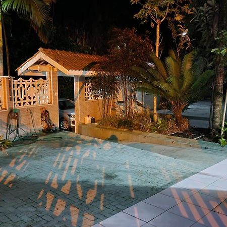 Suites Ubatuba Praia Da Lagoinha ภายนอก รูปภาพ